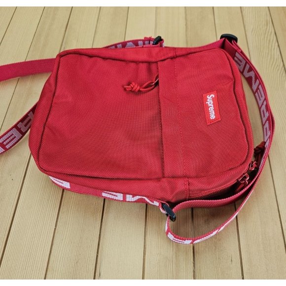 Supreme Shoulder Bag SS18 RED - Picture 2 of 6